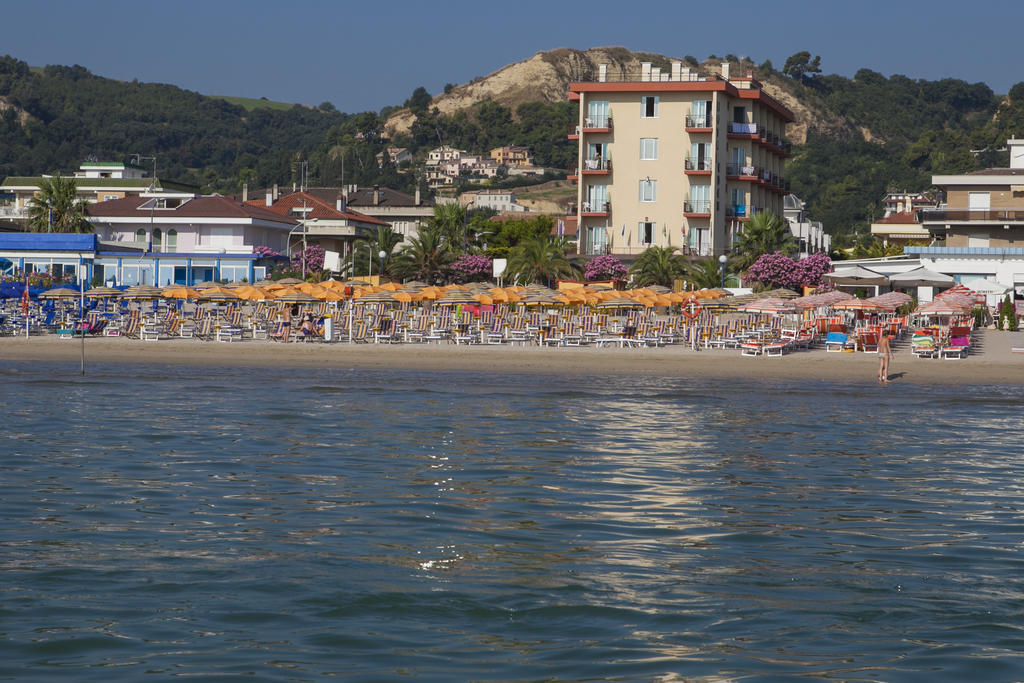 Hotel Eden Grottammare Exterior foto